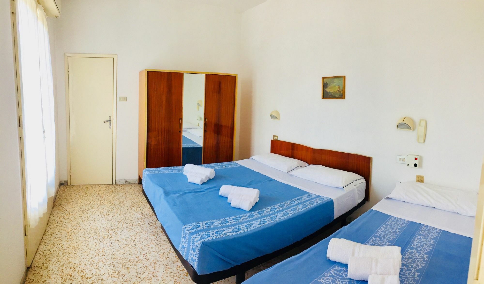 Urania Hotel Fogliano Marina Exterior foto